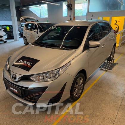 TOYOTA YARIS 1.3 16V FLEX XL PLUS TECH MULTIDRIVE TOYOTA YARIS 1.3 16V FLEX XL PLUS TECH MULTIDRIVE